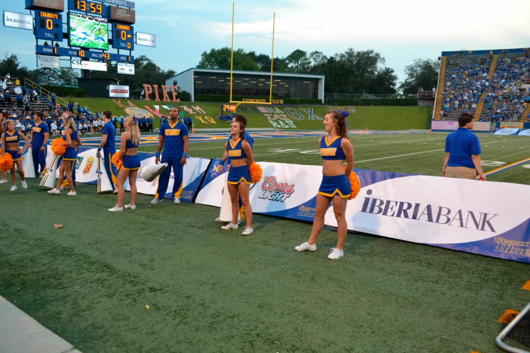 Sideline Signatures Sponsored Messaging | Sports Field Sidelines Fence Banners