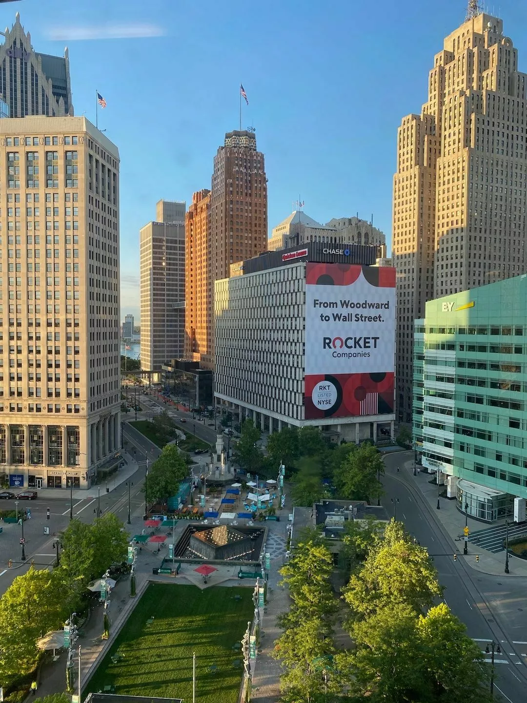 Large Banners for Buildings | Large Building Advertisement