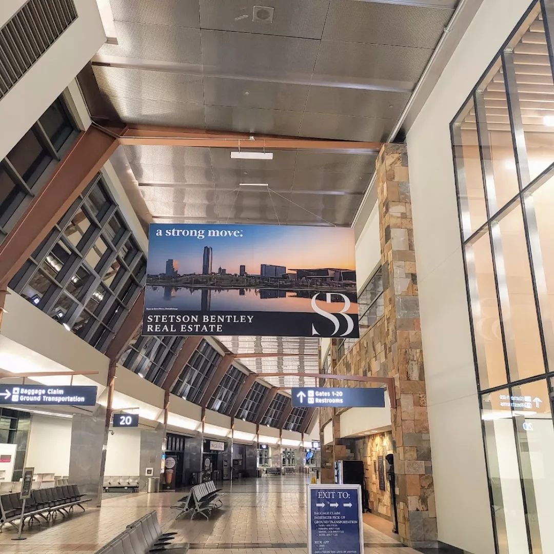 Bannerdrop Display at OKC Airport