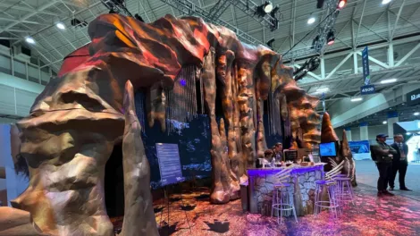 Large Scale Foam Fabrication | Moular Statue for Trade Show
