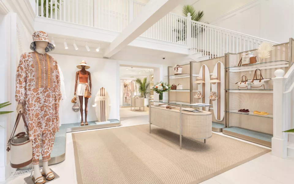 Wood Fabrication Retail Fixturing | Custom Luxury Retail Shop