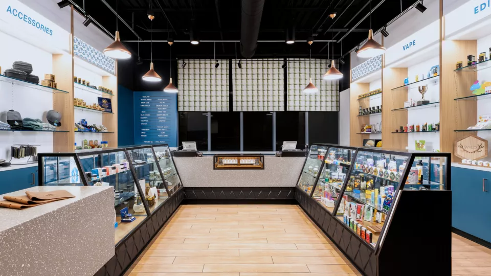 Custom Display Cases | Retail Fixtures