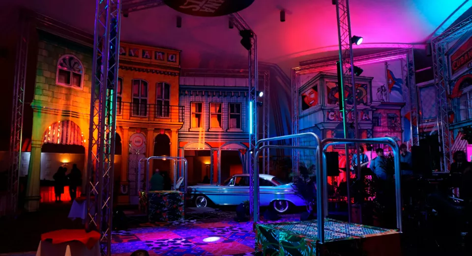 Custom Fixtures for Indoor Party | Custom Backdrops with Truss