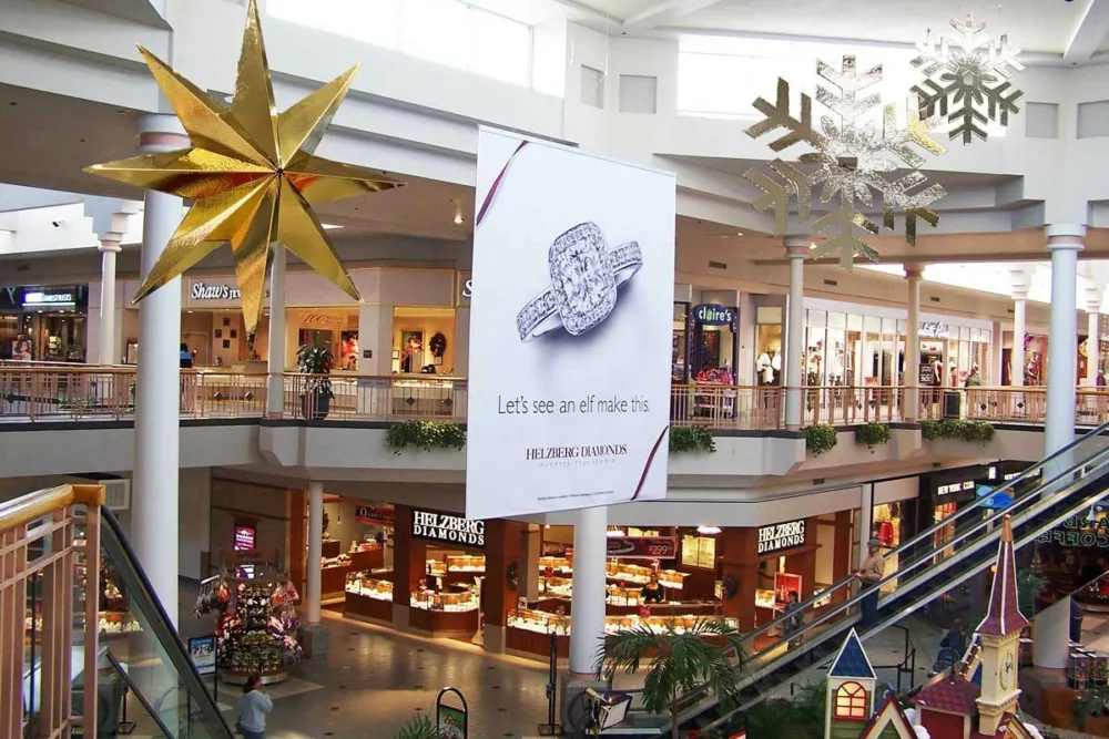 Holiday 4D Accent Stars and Snowflakes | Mall Ceiling Displays