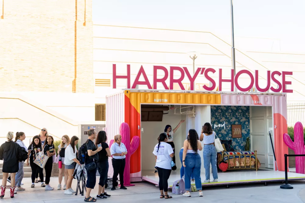 Custom Pop Up Shop | Customized Shipping Containers