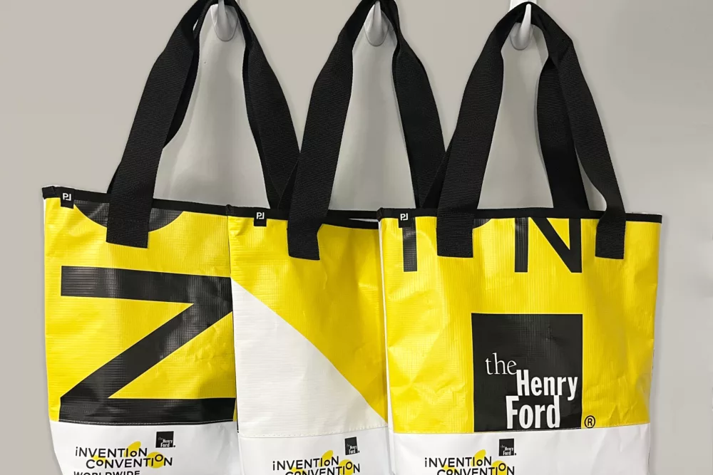 Priorlife Reusable Tote Bag | Recycles Banner Tote Bags