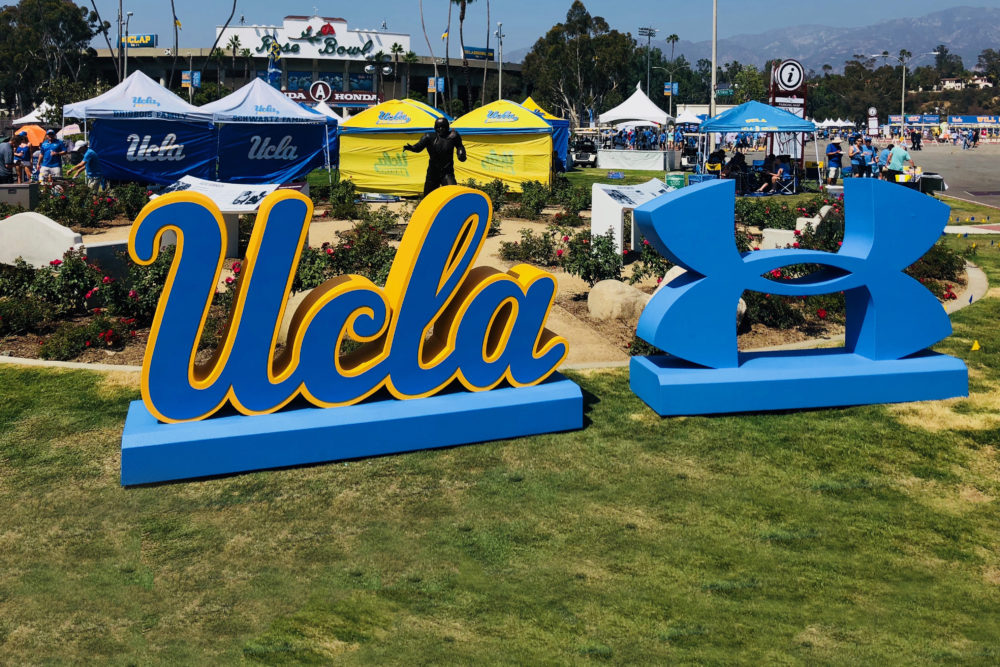 UCLA Foam3 D Selfie Sign 003