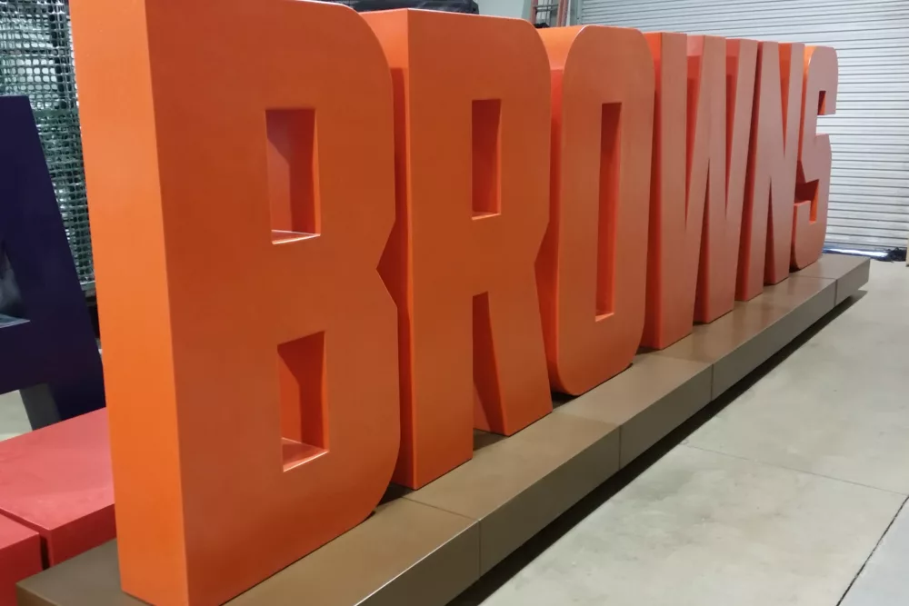 3D Glossy Letters | Giant Logo