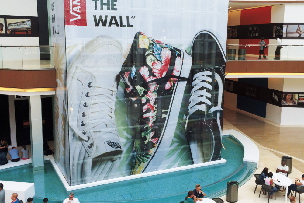 Taubman Mall San Juan Elevator Spectacular View Thru Vans