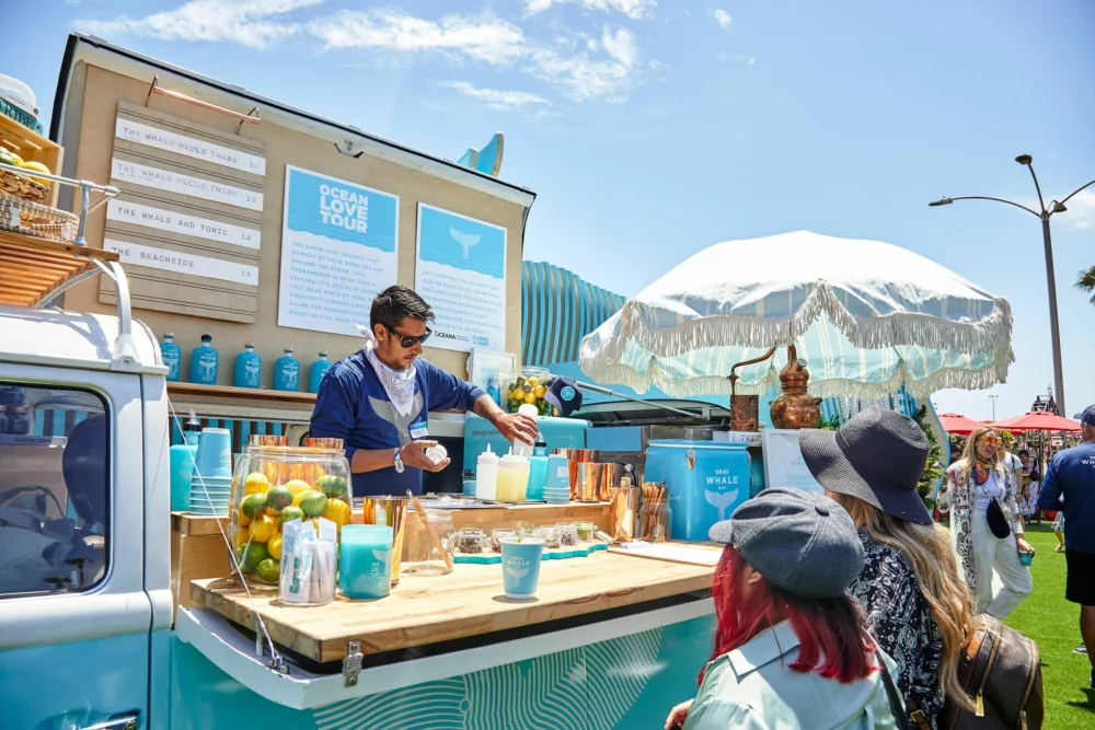 Custom SUV Converted to Gin Bar | Mobile Container Bar